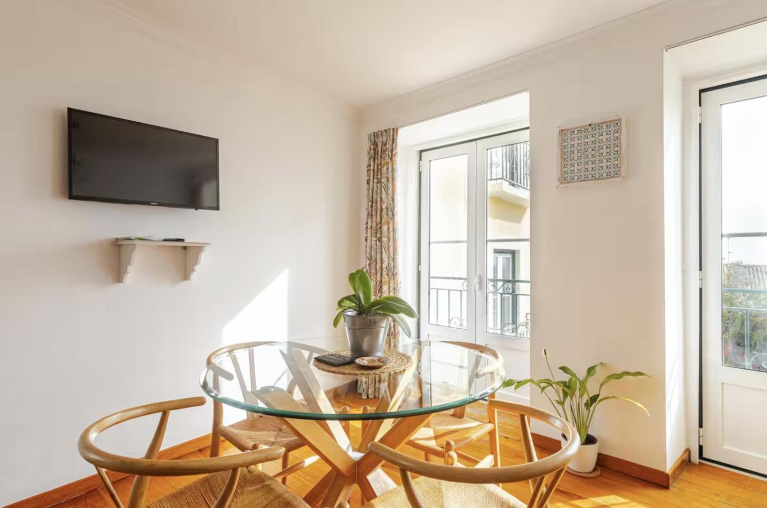Pateo Santo Estevao-Self Catering Apartments Lisboa Exteriör bild